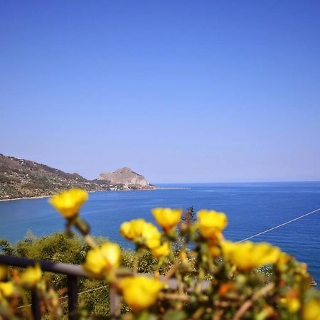 Vista mare sulla Rocca di Cefalù Extérieur photo